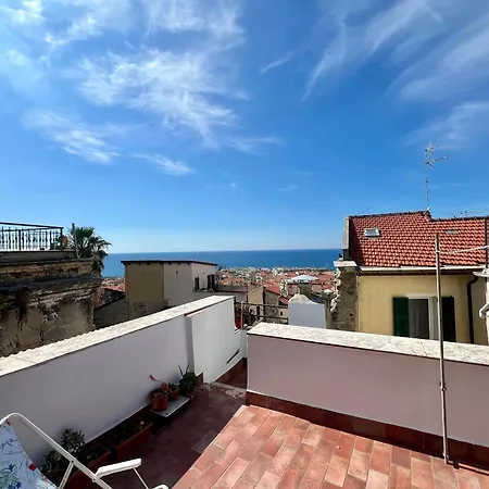 Terrace In Pigna - Апартаменты